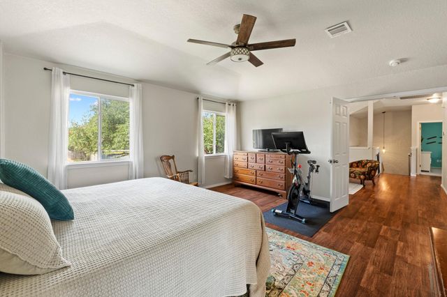 4008 Licorice LN, Austin, TX 78728