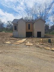 1942 N VALLEY Avenue, Kansas City, KS 66104