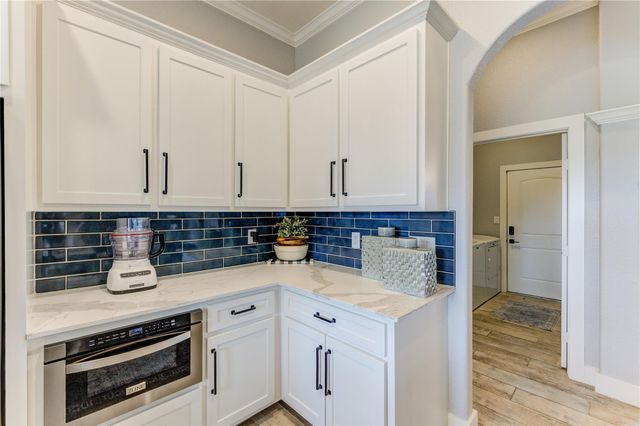 931 Angus Trail, Angleton, TX 77515