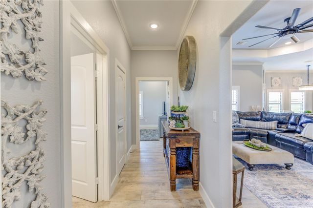 931 Angus Trail, Angleton, TX 77515