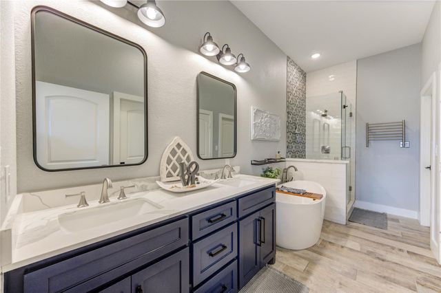 931 Angus Trail, Angleton, TX 77515