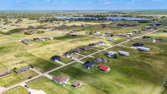 931 Angus Trail, Angleton, TX 77515