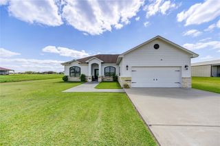 931 Angus Trail, Angleton, TX 77515