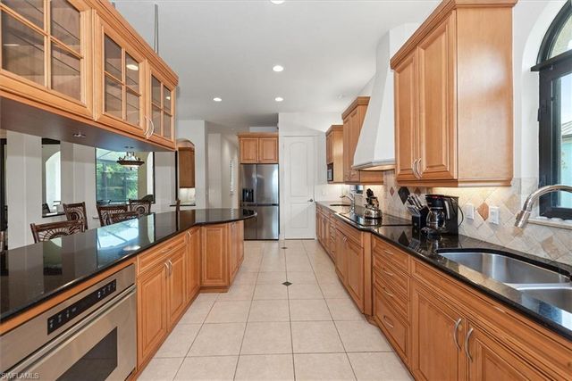 1316 Eagle Run DR, Sanibel, FL 33957