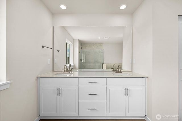 5990 Thornhill Avenue SW, Port Orchard, WA 98367