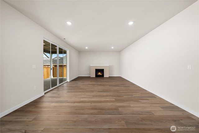 5990 Thornhill Avenue SW, Port Orchard, WA 98367