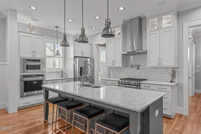 113 Splendid Oak Court, Holly Springs, NC 27540