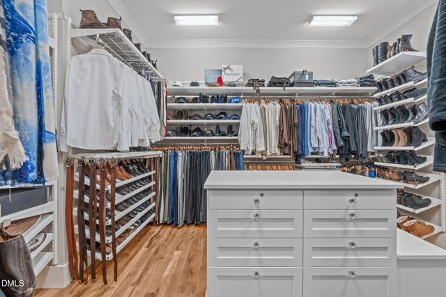 113 Splendid Oak Court, Holly Springs, NC 27540