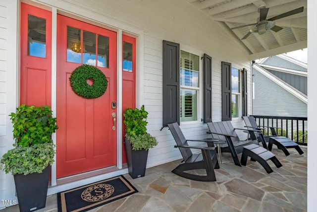 113 Splendid Oak Court, Holly Springs, NC 27540