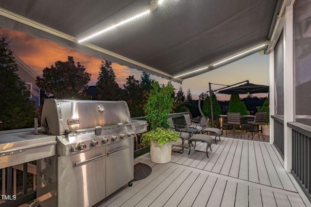 113 Splendid Oak Court, Holly Springs, NC 27540