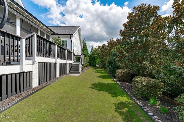 113 Splendid Oak Court, Holly Springs, NC 27540