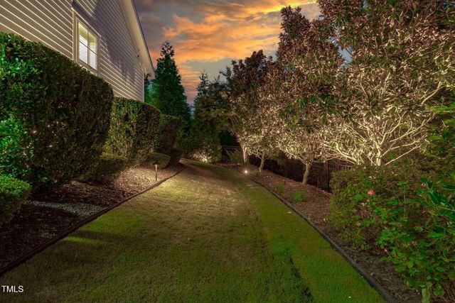 113 Splendid Oak Court, Holly Springs, NC 27540