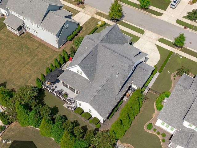 113 Splendid Oak Court, Holly Springs, NC 27540