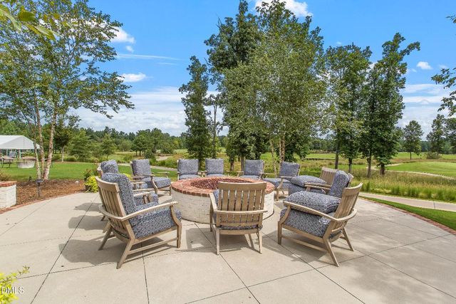 113 Splendid Oak Court, Holly Springs, NC 27540