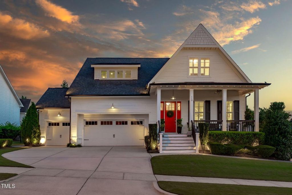 113 Splendid Oak Court, Holly Springs, NC 27540