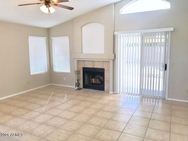 7427 W CREST Lane, Glendale, AZ 85310