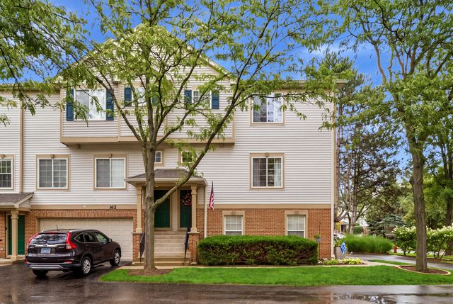 160 Monarch Drive 160, Streamwood, IL 60107