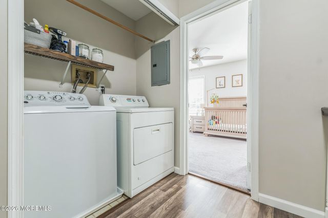 4 Vassar Place, Morganville, NJ 07751