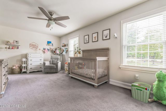 4 Vassar Place, Morganville, NJ 07751