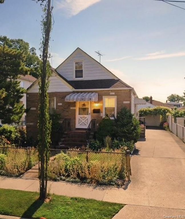 155 Sewanee Avenue, Elmont, NY 11003 — exterior