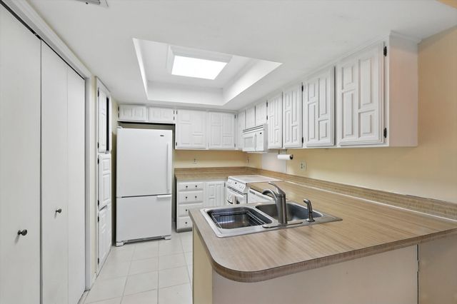 14151 Montfort Drive 327, Dallas, TX 75254