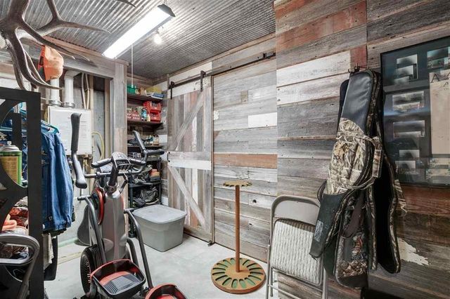 2002 S Ironstone St, Wichita, KS 67230