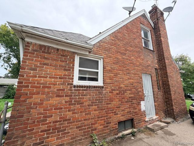 9255 Artesian Street, Detroit, MI 48228