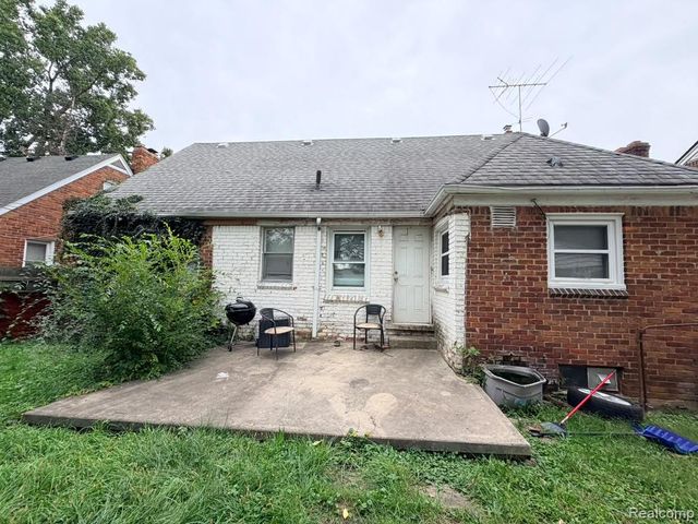 9255 Artesian Street, Detroit, MI 48228