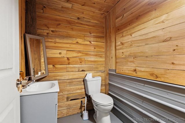 000 State Road 70 E, Durant, OK 74701