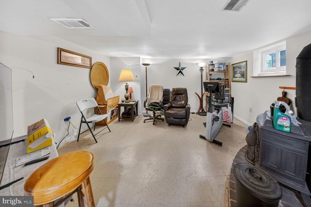 5021 NANTUCKET RD, College Park, MD 20740