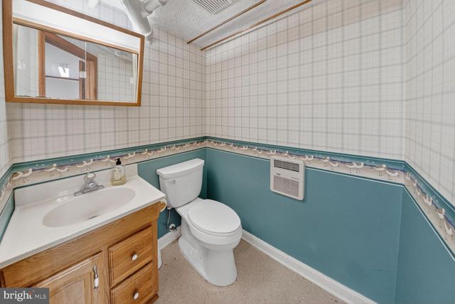 5021 NANTUCKET RD, College Park, MD 20740