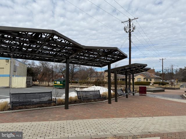 5021 NANTUCKET RD, College Park, MD 20740