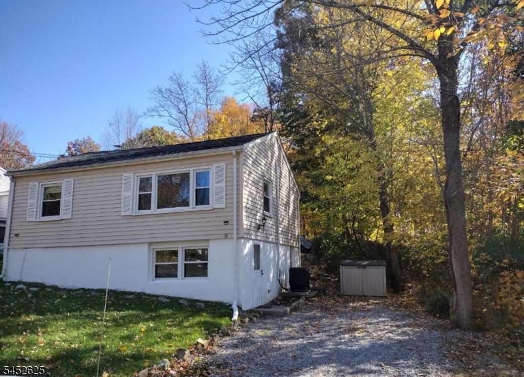 38 Wawayanda Rd, Vernon Twp., NJ 07422 — photo 4