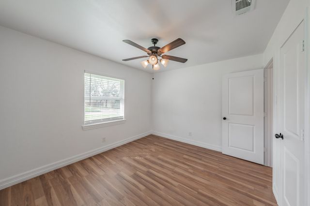 503 Woodacre Drive, Dallas, TX 75241