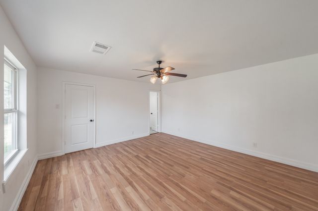 503 Woodacre Drive, Dallas, TX 75241