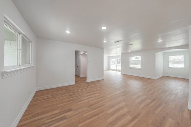 503 Woodacre Drive, Dallas, TX 75241