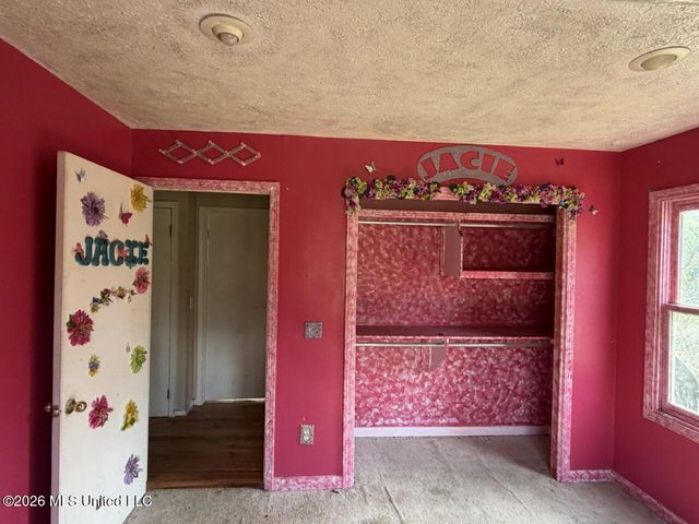 3882 Henderson Road, Jackson, MS 39272