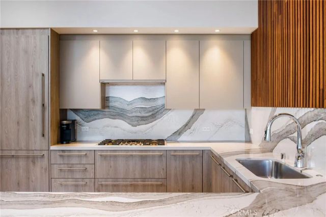 900 W Olympic Boulevard 38D, Los Angeles, CA 90015