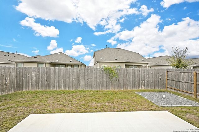 5925 San Geronimo, Seguin, TX 78155