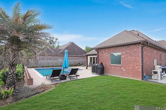 18387 Hidden Ridge Ct, Prairieville, LA 70769
