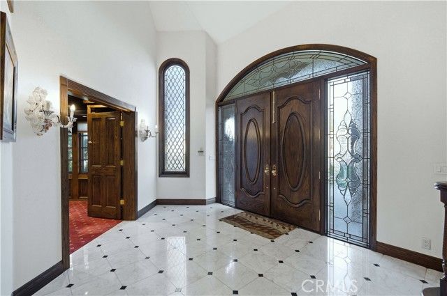 852 Peninsula Avenue, Claremont, CA 91711