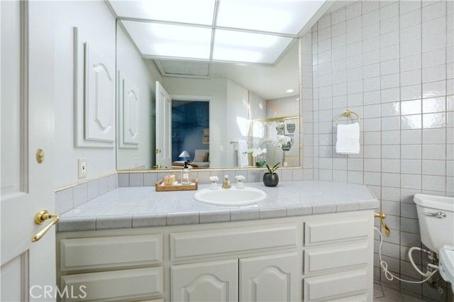 852 Peninsula Avenue, Claremont, CA 91711