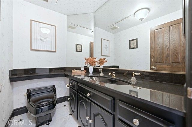 852 Peninsula Avenue, Claremont, CA 91711