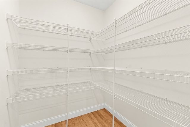 109 Meadow Creek Dr, Dracut, MA 01826