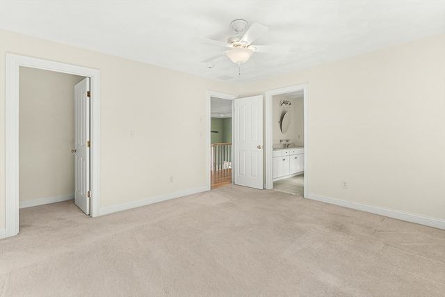 109 Meadow Creek Dr, Dracut, MA 01826