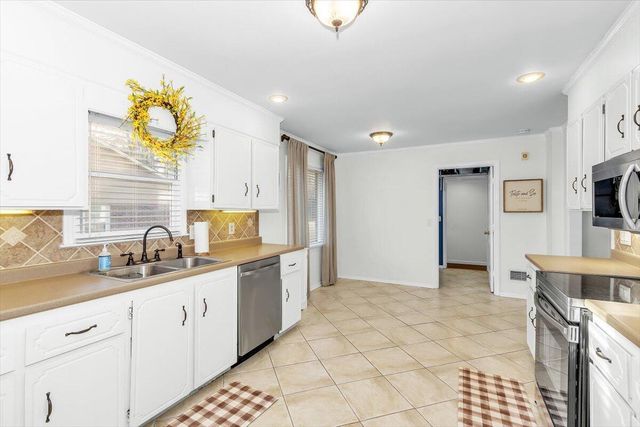 823 Greenwood Drive, North Augusta, SC 29841