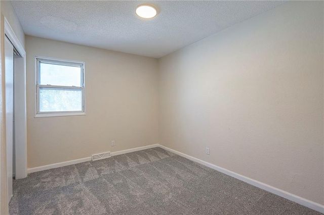 1704 S Taylor Circle, Olathe, KS 66062