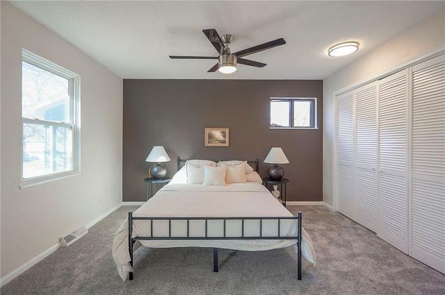 1704 S Taylor Circle, Olathe, KS 66062