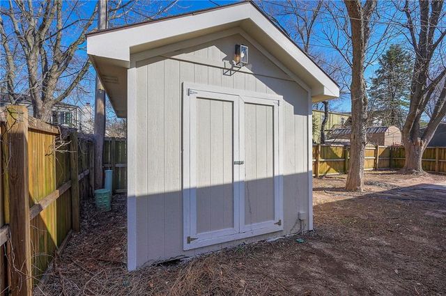 1704 S Taylor Circle, Olathe, KS 66062