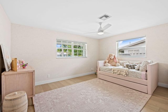 44 FORT ROYAL Isle, Fort Lauderdale, FL 33308